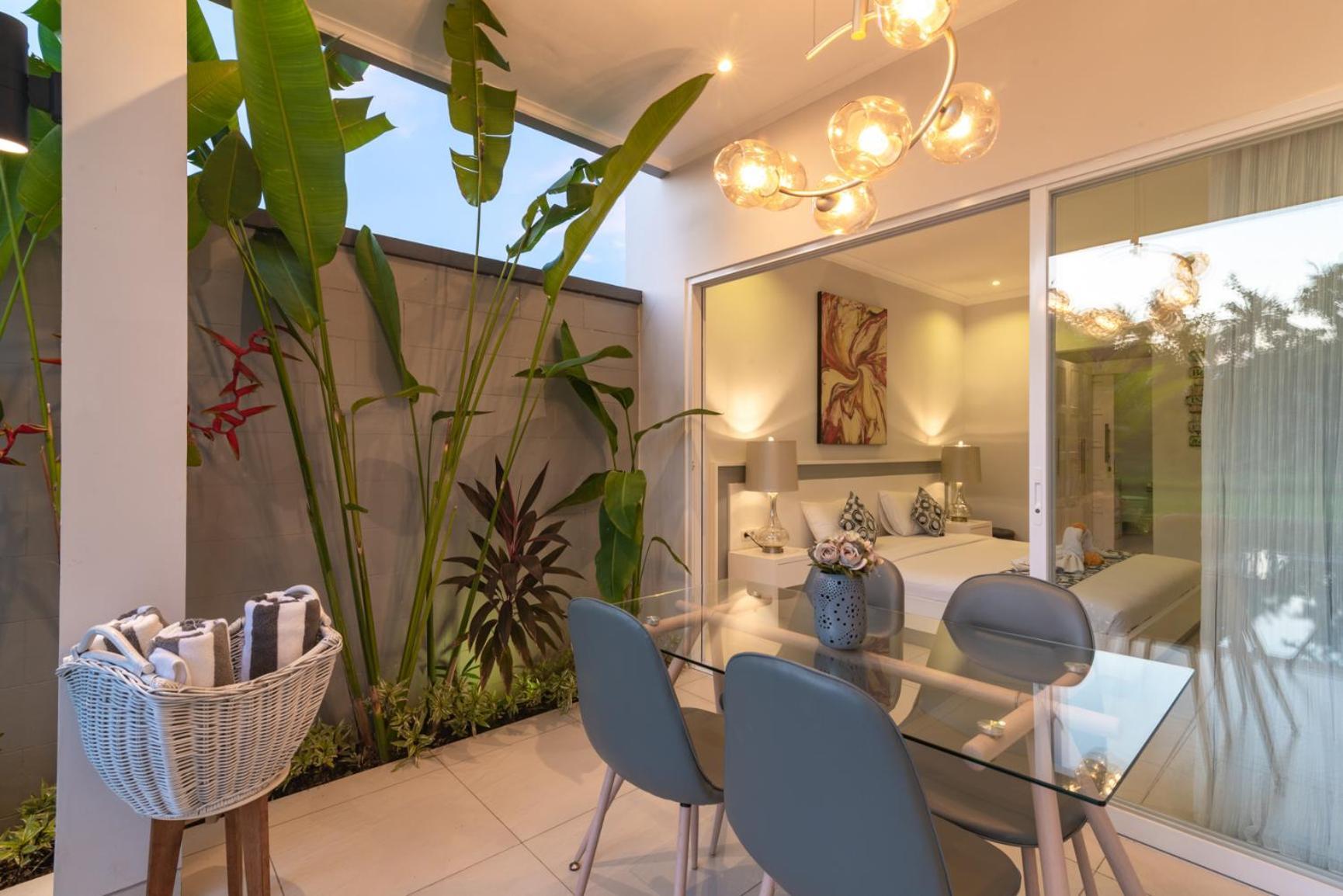 Villa Shiva โลวินา ภายนอก รูปภาพ
